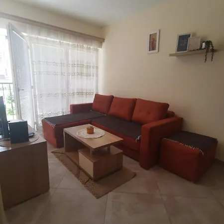 Aurora I&n Apartment *